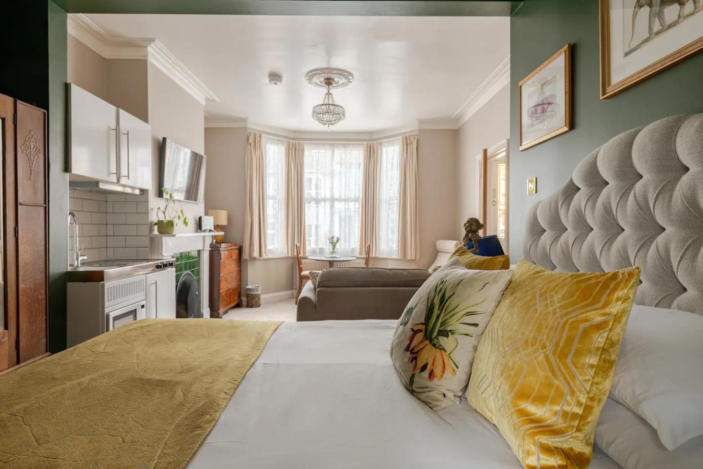 Deco Studio: King Bed, Kitchenette, Stylish & Comfortable Брайтонн Экстерьер фото